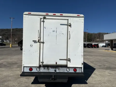 More photos of 2015 Ford E-350SD at Moss Motor Company, TN