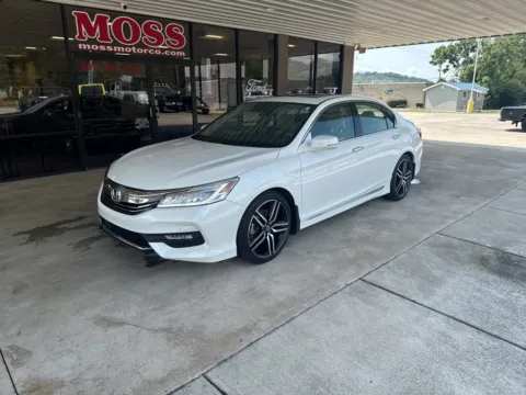 White 2016 Honda Accord Touring for sale in South Pittsburg, TN