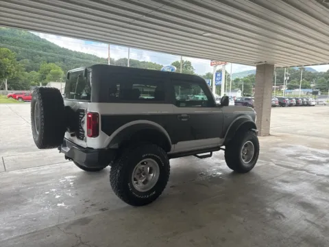 More photos of 2022 Ford Bronco at Moss Motor Company, TN