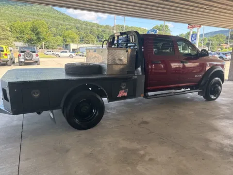 More photos of 2022 Ram 5500HD Tradesman at Moss Motor Company, TN