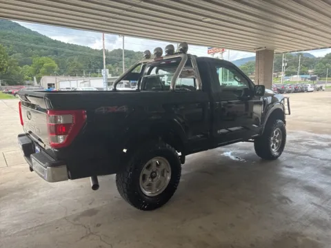 More photos of 2023 Ford F-150 XL at Moss Motor Company, TN