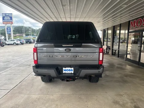 More photos of 2022 Ford F-250SD Lariat at Moss Motor Company, TN