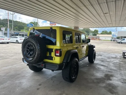 More photos of 2022 Jeep Wrangler Unlimited High Tide at Moss Motor Company, TN