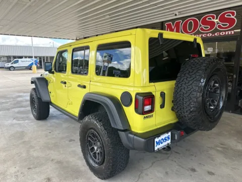More photos of 2022 Jeep Wrangler Unlimited High Tide at Moss Motor Company, TN
