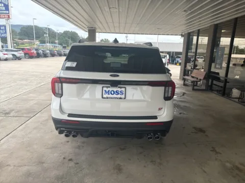More photos of 2025 Ford Explorer ST at Moss Motor Company, TN