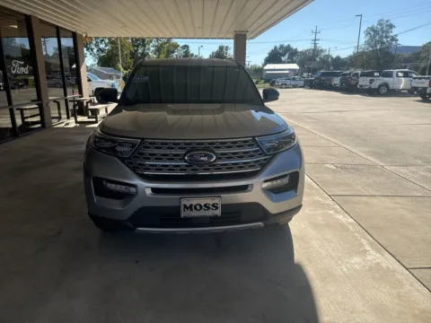 Photos of 2021 Ford Explorer Limited for sale in South Pittsburg, TN at Moss Motor Company