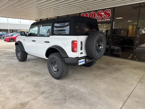 More photos of 2025 Ford Bronco at Moss Motor Company, TN