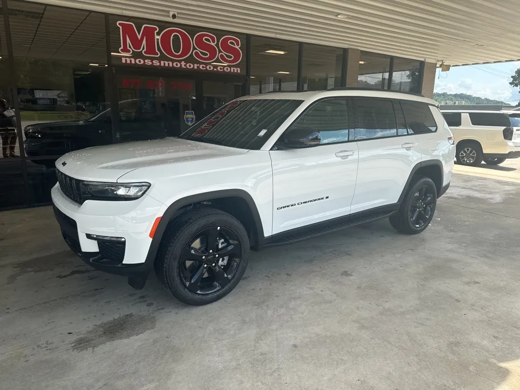 White 2025 Jeep Grand Cherokee L Limited for sale in South Pittsburg, TN