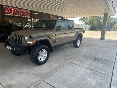 Unknown 2020 Jeep Gladiator Sport for sale in South Pittsburg, TN
