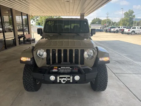 Photos of 2020 Jeep Gladiator Sport for sale in South Pittsburg, TN at Moss Motor Company