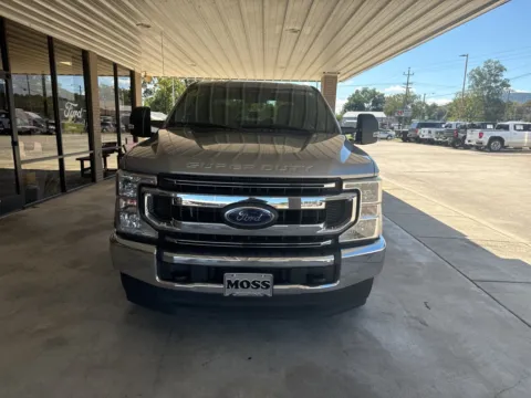 Photos of 2020 Ford F-250SD XLT for sale in South Pittsburg, TN at Moss Motor Company