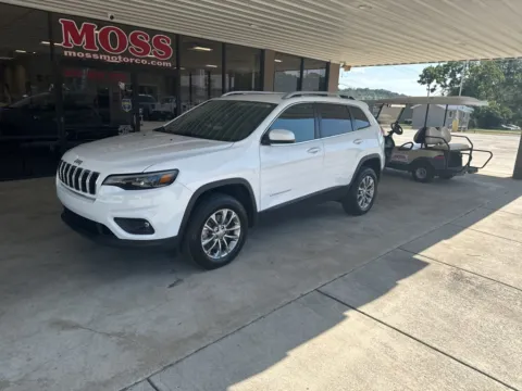White 2019 Jeep Cherokee Latitude Plus for sale in South Pittsburg, TN