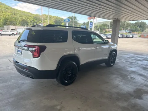 More photos of 2023 GMC Acadia AT4 at Moss Motor Company, TN