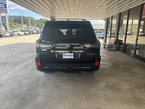 More photos of 2019 Lexus LX 570 at Moss Motor Company, TN