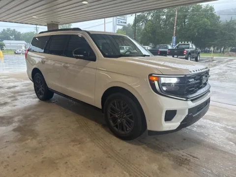 Another view of 2025 Ford Expedition Platinum for sale in South Pittsburg, TN at Moss Motor Company