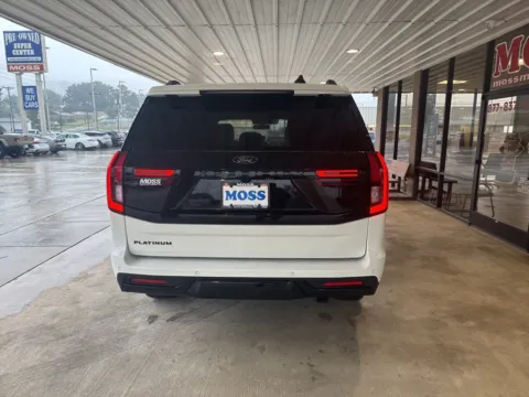 More photos of 2025 Ford Expedition Platinum at Moss Motor Company, TN