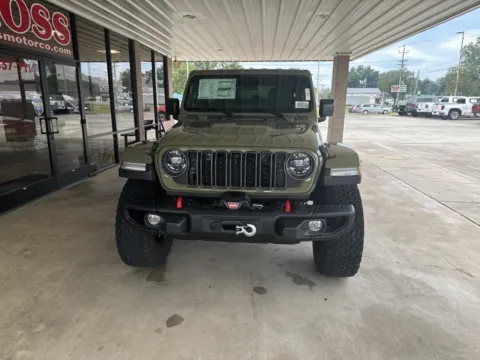 Photos of 2025 Jeep Wrangler Rubicon X for sale in South Pittsburg, TN at Moss Motor Company