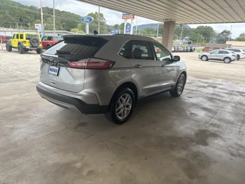 More photos of 2024 Ford Edge SEL at Moss Motor Company, TN