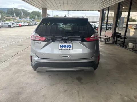 More photos of 2024 Ford Edge SEL at Moss Motor Company, TN