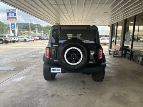 More photos of 2022 Ford Bronco Badlands at Moss Motor Company, TN