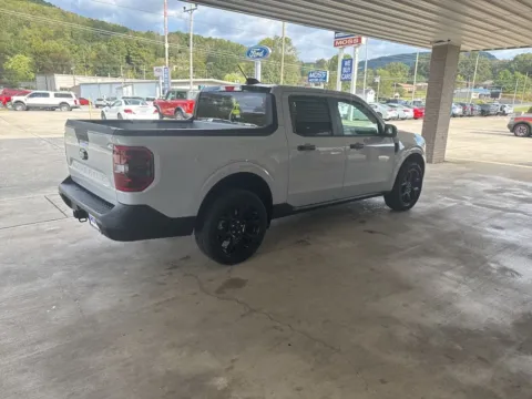More photos of 2025 Ford Maverick XLT at Moss Motor Company, TN