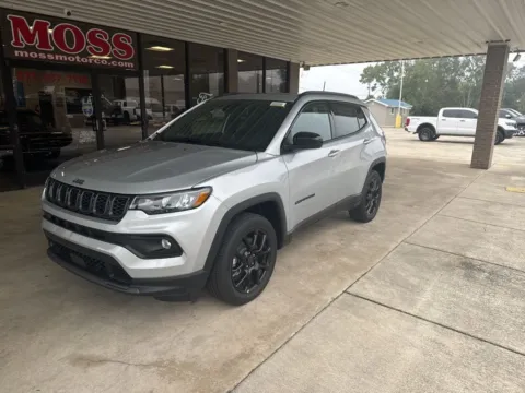 Silver 2026 Jeep Compass Latitude for sale in South Pittsburg, TN
