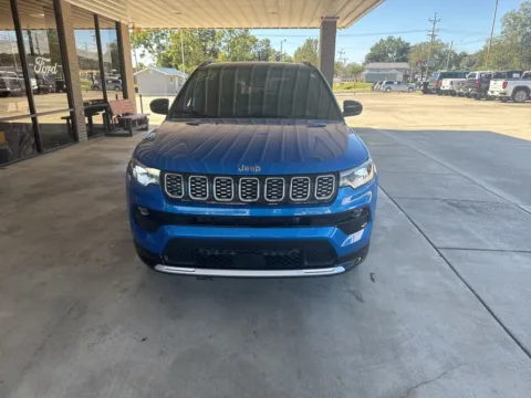 Photos of 2024 Jeep Compass Limited for sale in South Pittsburg, TN at Moss Motor Company