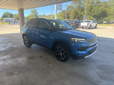 Another view of 2024 Jeep Compass Limited for sale in South Pittsburg, TN at Moss Motor Company
