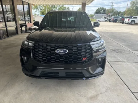 Photos of 2025 Ford Explorer ST for sale in South Pittsburg, TN at Moss Motor Company