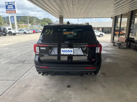 More photos of 2025 Ford Explorer ST at Moss Motor Company, TN