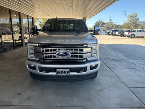 Photos of 2019 Ford F-250SD Platinum for sale in South Pittsburg, TN at Moss Motor Company