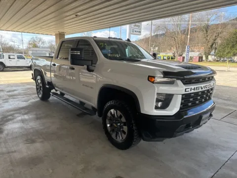 Another view of 2022 Chevrolet Silverado 2500HD Custom for sale in South Pittsburg, TN at Moss Motor Company