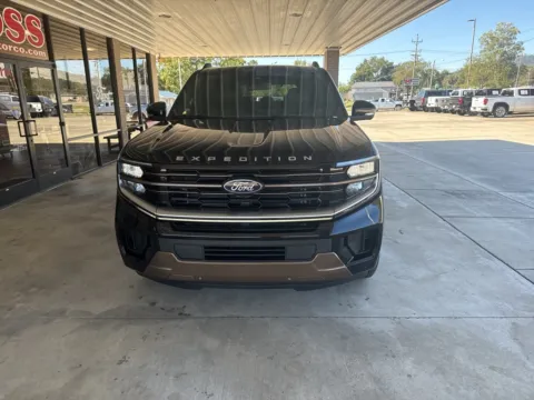 Photos of 2025 Ford Expedition King Ranch for sale in South Pittsburg, TN at Moss Motor Company