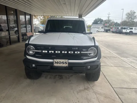 Photos of 2025 Ford Bronco Outer Banks for sale in South Pittsburg, TN at Moss Motor Company