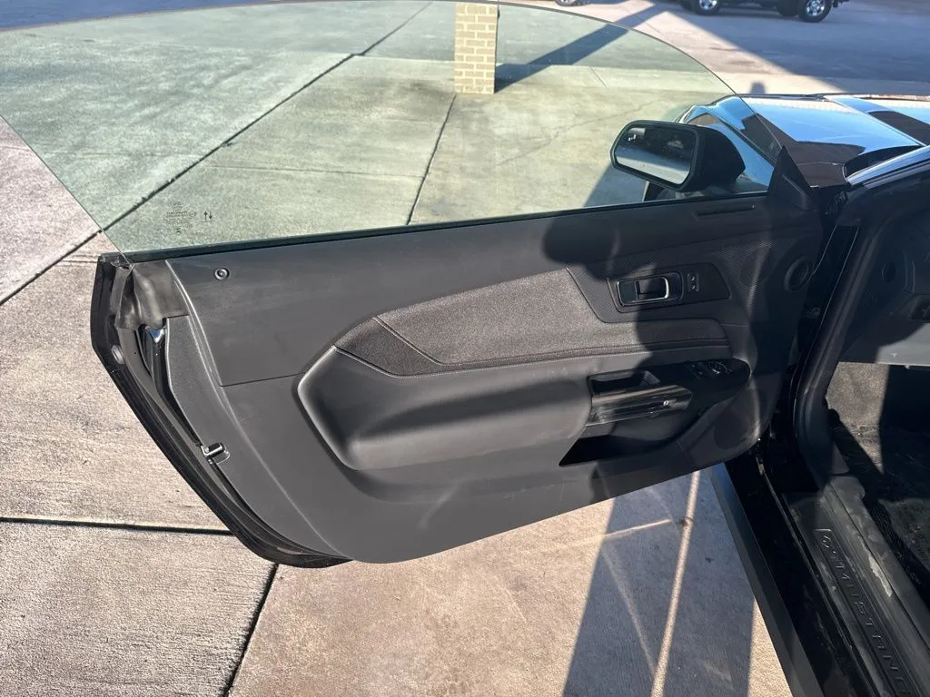 2026 Ford Mustang EcoBoost Fastback - Photo 14