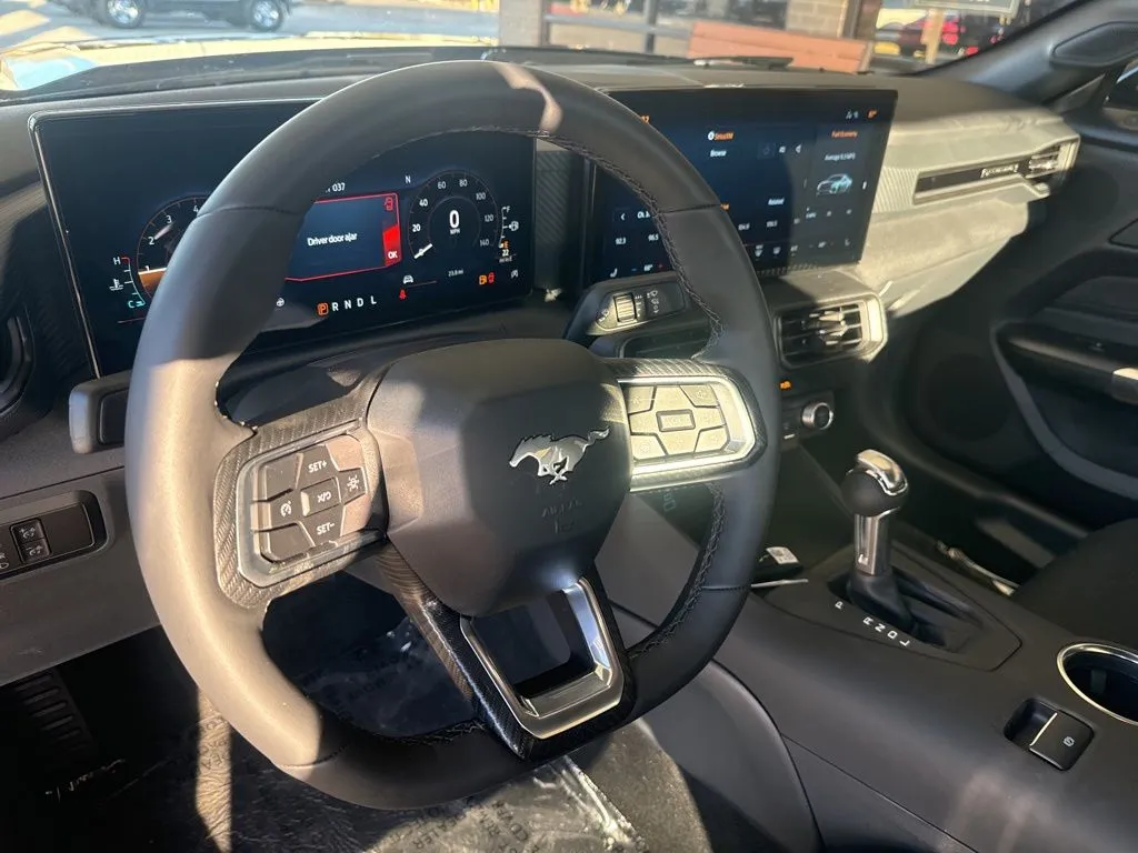 2026 Ford Mustang EcoBoost Fastback - Photo 9
