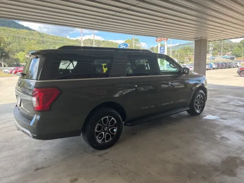 More photos of 2024 Ford Expedition Max XLT at Moss Motor Company, TN
