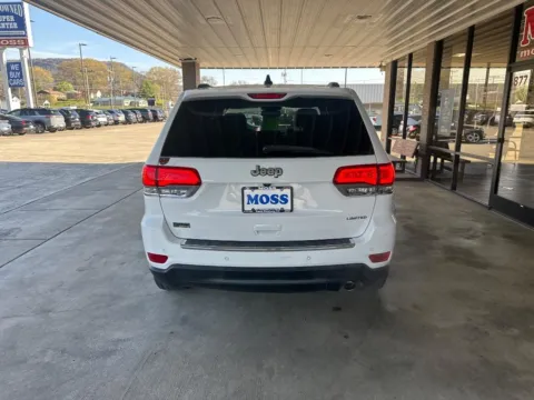 More photos of 2015 Jeep Grand Cherokee Limited at Moss Motor Company, TN