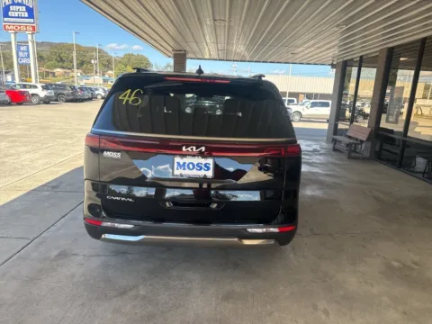 More photos of 2024 Kia Carnival SX at Moss Motor Company, TN