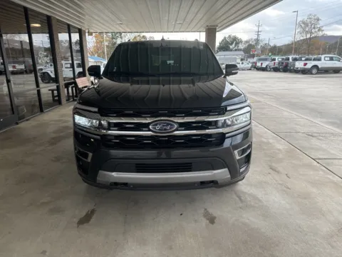 Photos of 2022 Ford Expedition Max Limited for sale in South Pittsburg, TN at Moss Motor Company