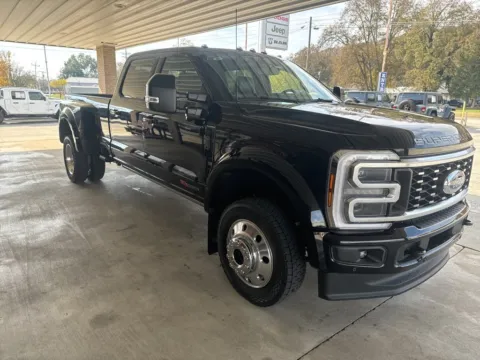 Another view of 2026 Ford F-450SD Platinum for sale in South Pittsburg, TN at Moss Motor Company