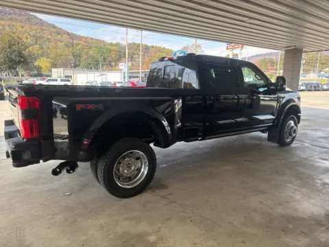 More photos of 2026 Ford F-450SD Platinum at Moss Motor Company, TN