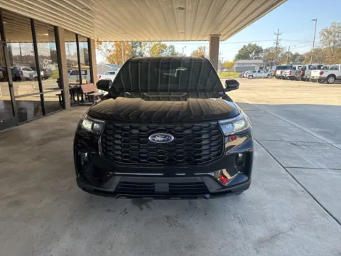 Photos of 2026 Ford Explorer ST-Line for sale in South Pittsburg, TN at Moss Motor Company