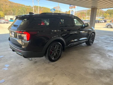 More photos of 2026 Ford Explorer ST-Line at Moss Motor Company, TN
