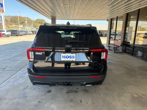 More photos of 2026 Ford Explorer ST-Line at Moss Motor Company, TN