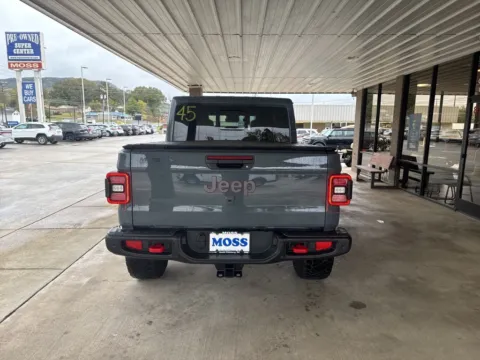 More photos of 2025 Jeep Gladiator Rubicon at Moss Motor Company, TN