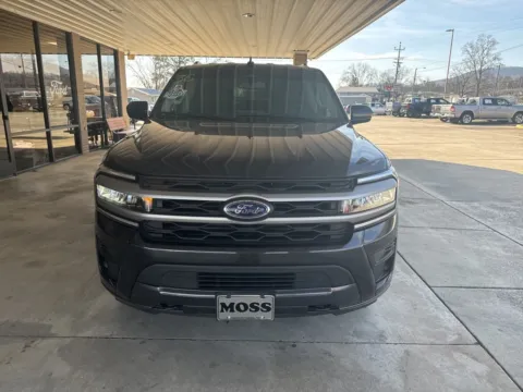 Photos of 2024 Ford Expedition XLT for sale in South Pittsburg, TN at Moss Motor Company