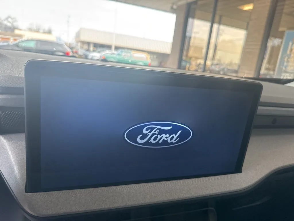 2026 Ford Maverick XLT - Photo 11