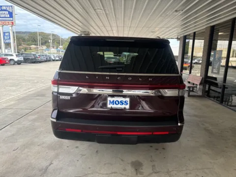 More photos of 2024 Lincoln Navigator Reserve at Moss Motor Company, TN