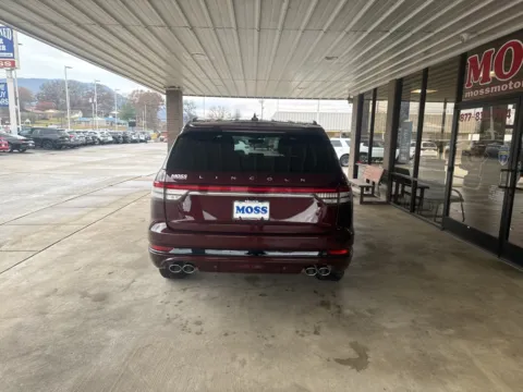 More photos of 2022 Lincoln Aviator Reserve at Moss Motor Company, TN